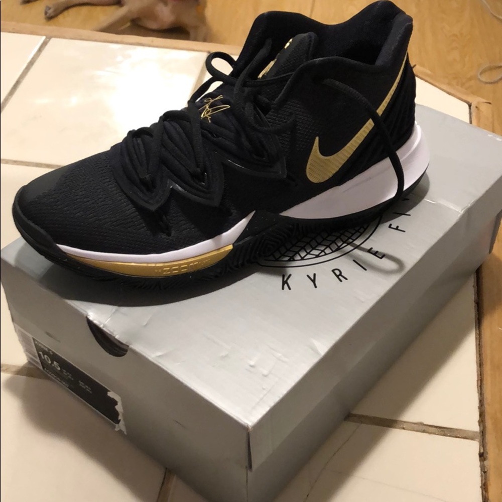 Kyrie 5
